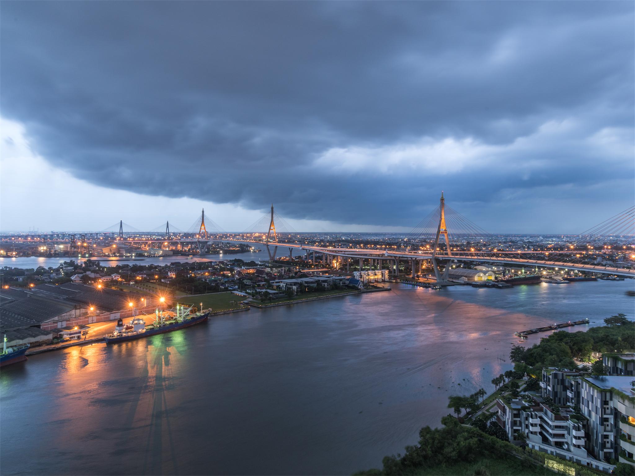 Riverfront Бангкок Экстерьер фото